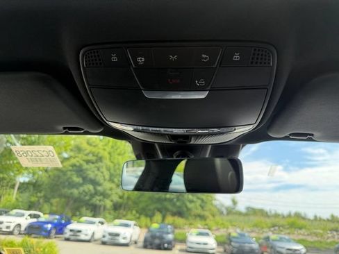 Used 2023 Mercedes-Benz E 350 4MATIC Sedan image 18