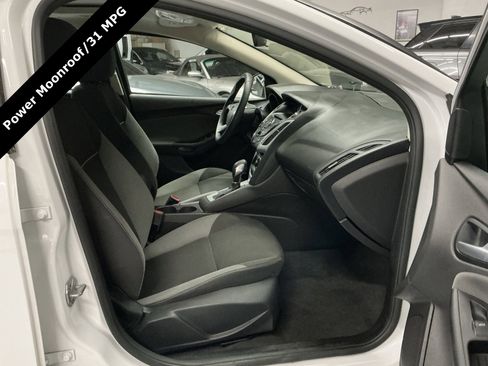 Used 2014 Ford Focus SE image 12