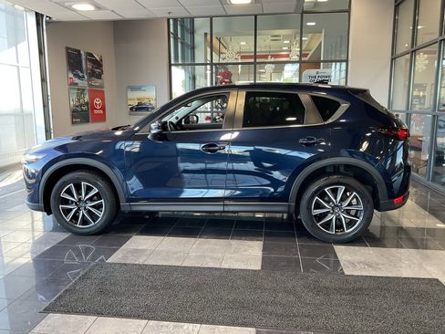 Used 2018 MAZDA CX-5 Touring w/ Preferred Equipment Package image 4