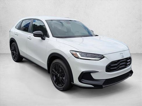 New 2026 Honda HR-V Sport image 3