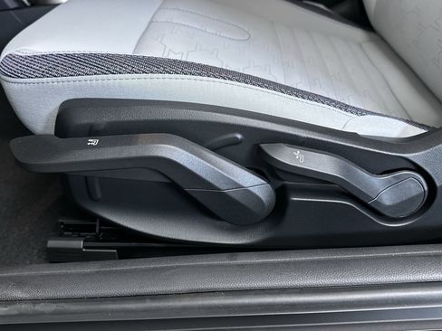 New 2026 MINI Cooper 2-Door Hardtop image 14