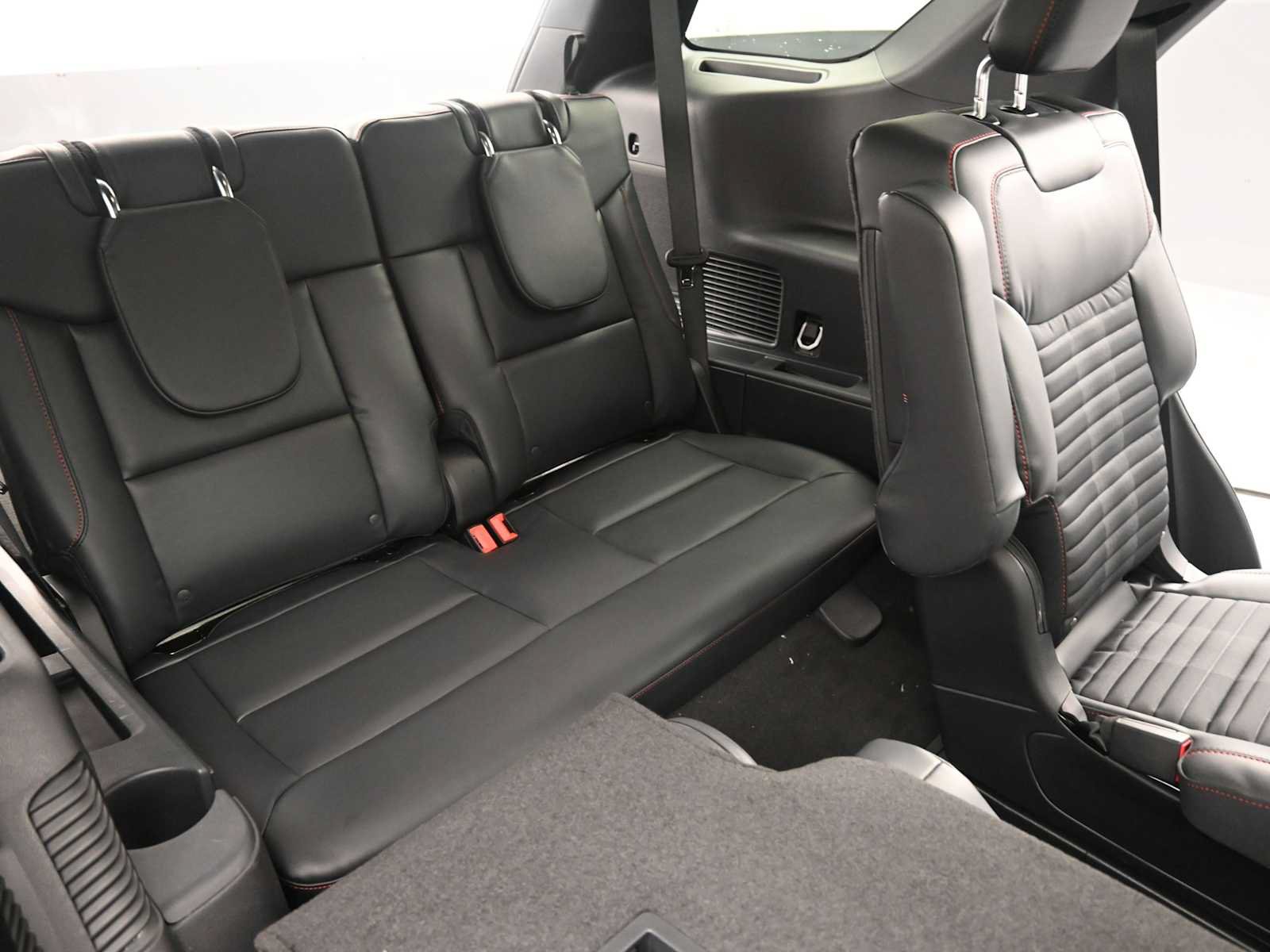 New 2026 Ford Explorer ST-Line w/ ST-Line Street Pack AWD/4WD image 14