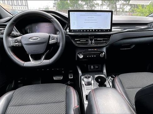 Used 2024 Ford Escape ST-Line w/ Tech Pack #1 AWD/4WD image 14