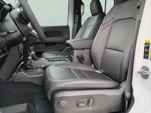New 2026 Jeep Wrangler Sahara image 28