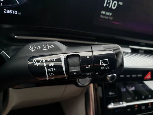 Certified 2024 Kia Carnival SX Prestige FWD image 29
