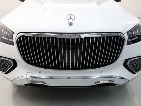 Used 2026 Mercedes-Benz Maybach GLS 600 4MATIC image 69