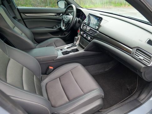 Used 2022 Honda Accord Sport image 32