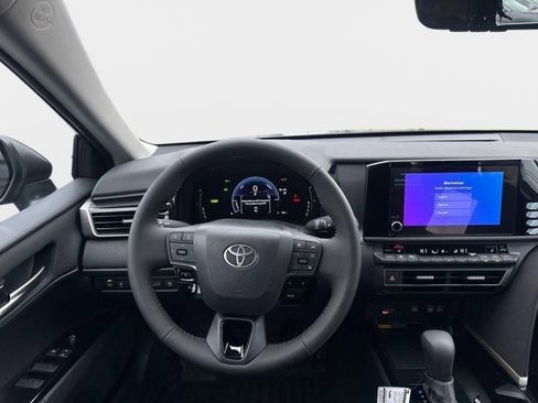 New 2026 Toyota Camry LE image 12