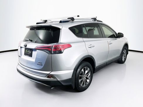 Used 2016 Toyota RAV4 XLE AWD/4WD image 9
