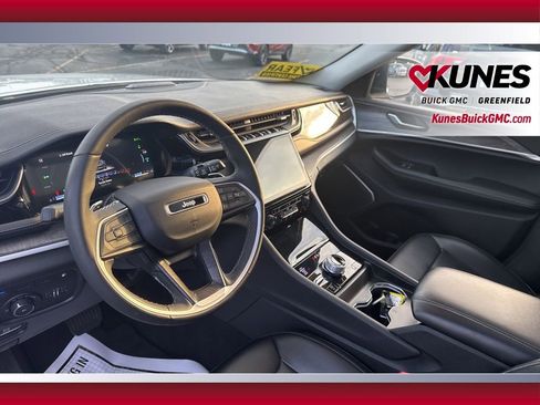 Used 2024 Jeep Grand Cherokee Limited 4xe image 19