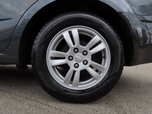 Used 2014 Chevrolet Sonic LT image 8