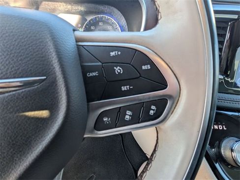 Used 2017 Chrysler Pacifica Limited w/ UConnect Theater Package image 20