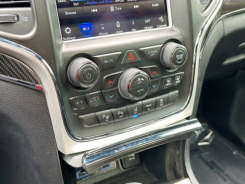 Used 2018 Jeep Grand Cherokee SRT AWD/4WD image 18