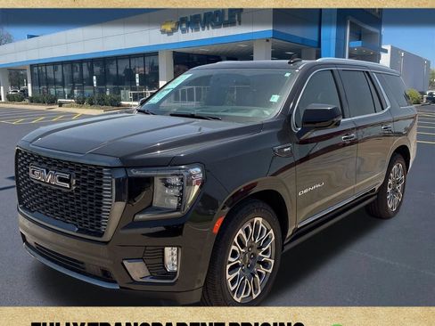 Used 2023 GMC Yukon Denali Ultimate AWD/4WD image 1