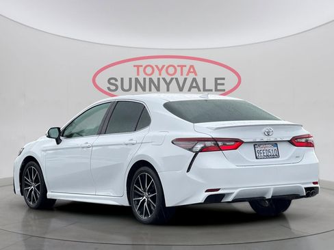 Used 2023 Toyota Camry SE image 7