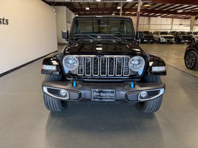 Used 2024 Jeep Wrangler Unlimited Sahara w/ Technology Group AWD/4WD image 8