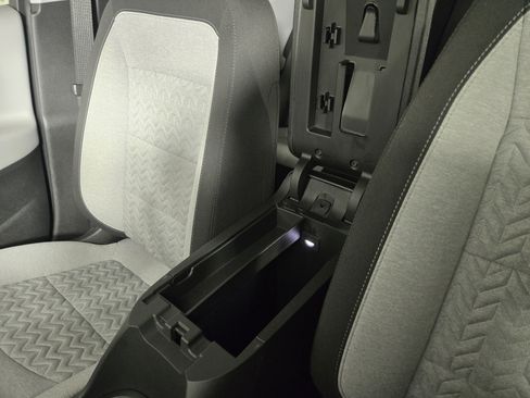 Used 2023 Chevrolet Equinox LS w/ LS Convenience Package image 25