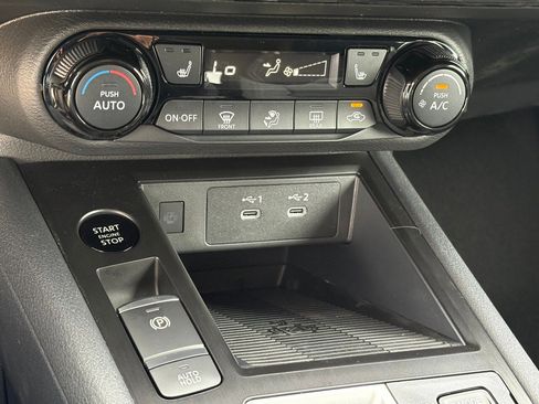 New 2026 Nissan Kicks SV image 15