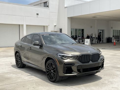 Used 2022 BMW X6 xDrive40i w/ M Sport Package AWD/4WD image 1