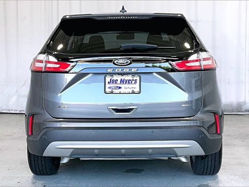Certified 2024 Ford Edge SEL w/ Convenience Package AWD/4WD image 3