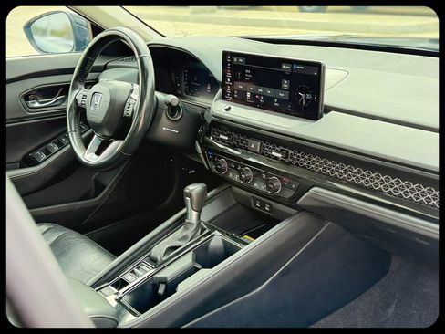 Used 2024 Honda Accord Touring image 8