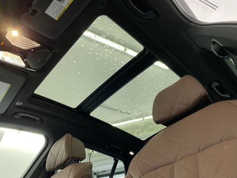 Used 2026 BMW X5 xDrive40i w/ Executive Package image 14