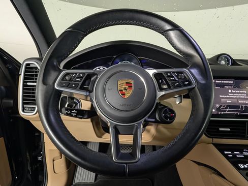 Certified 2023 Porsche Cayenne Platinum Edition AWD/4WD image 34