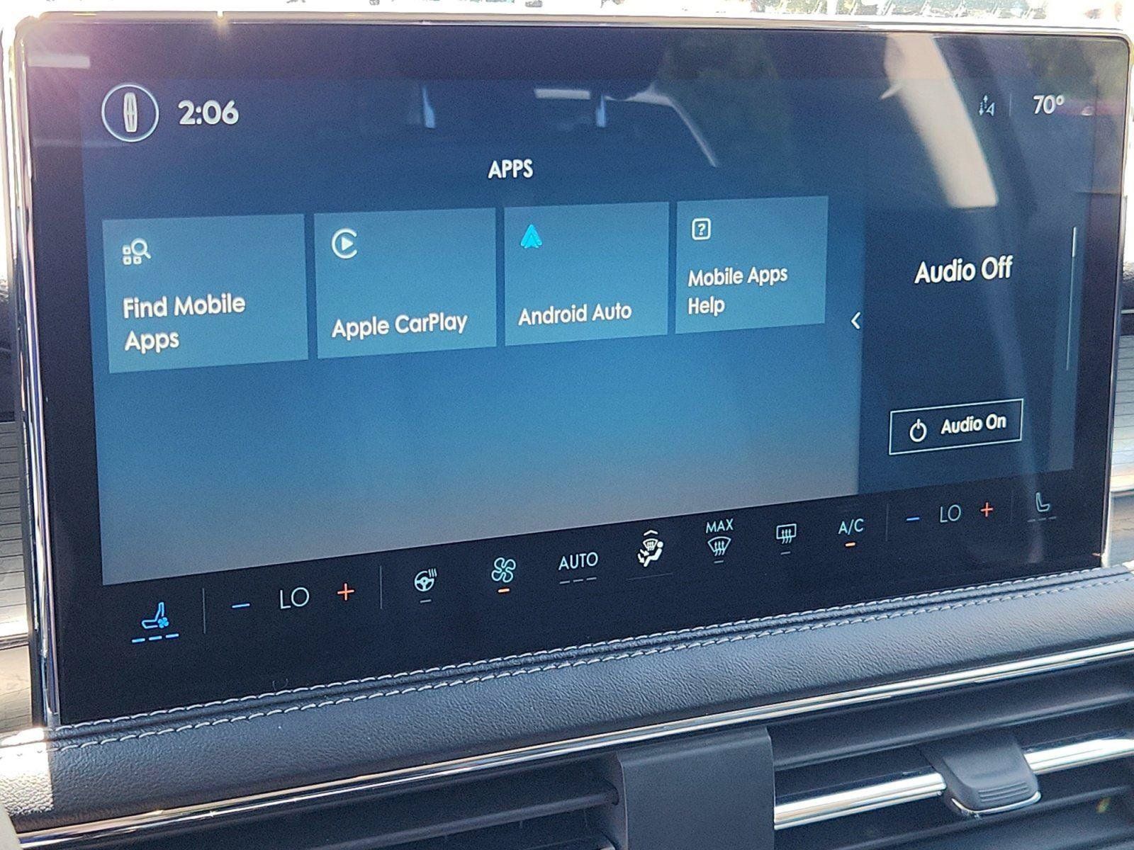 Used 2023 Lincoln Corsair AWD w/ Equipment Group 101A image 23