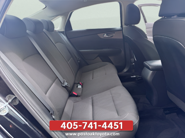 Used 2019 Kia Forte LXS FWD image 17