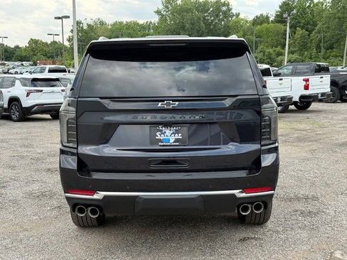 New 2025 Chevrolet Suburban Premier image 5