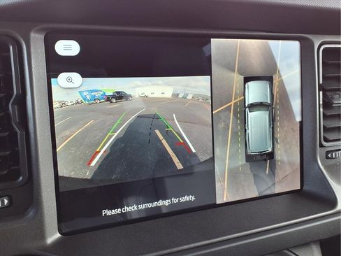 New 2025 Ford Bronco Badlands image 7