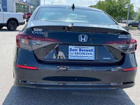 Used 2025 Honda Civic Sport image 5