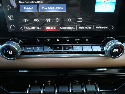 Used 2024 GMC Canyon AT4 w/ Canyon Safety Plus Package AWD/4WD image 26