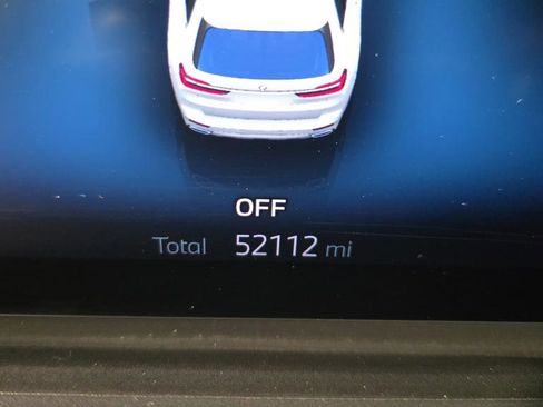 Used 2023 BMW X7 xDrive40i w/ Premium Package image 13