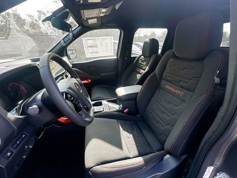 New 2026 Nissan Frontier PRO-4X w/ Pro-4x Convenience Package image 9