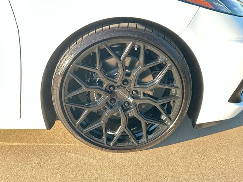 Used 2024 Chevrolet Corvette Stingray Preferred Conv w/ 2LT image 10