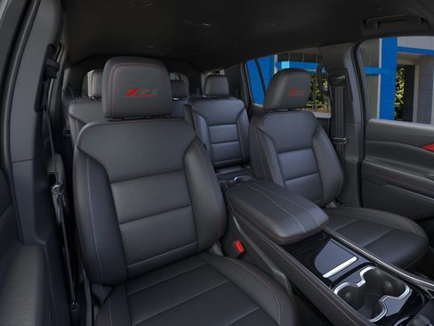 New 2026 Chevrolet Traverse Z71 image 17