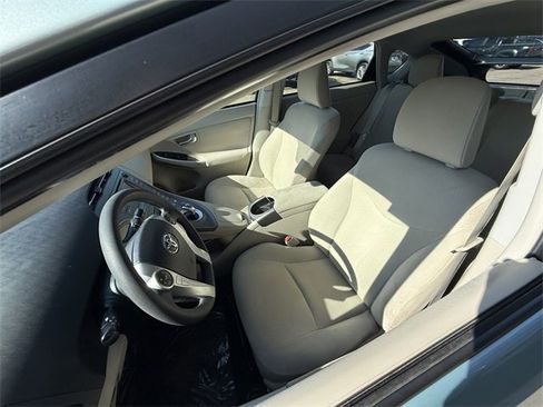 Used 2015 Toyota Prius Three w/ Solar Roof Package image 4