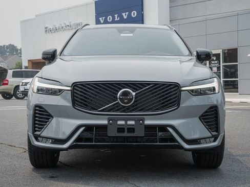 New 2026 Volvo XC60 B5 Plus w/ Protection Package Premier AWD/4WD image 2