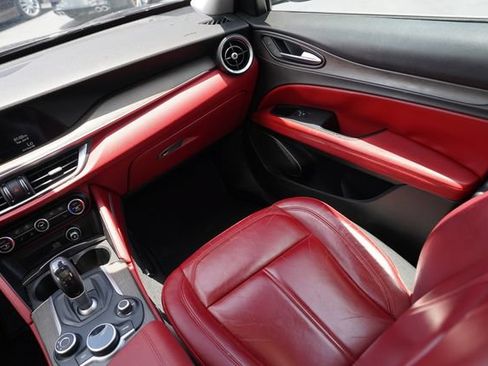Used 2019 Alfa Romeo Stelvio Ti AWD/4WD image 25