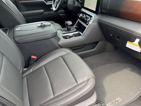 New 2026 GMC Sierra 1500 Denali AWD/4WD image 37