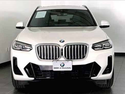 Certified 2023 BMW X3 xDrive30i w/ M Sport Package image 3