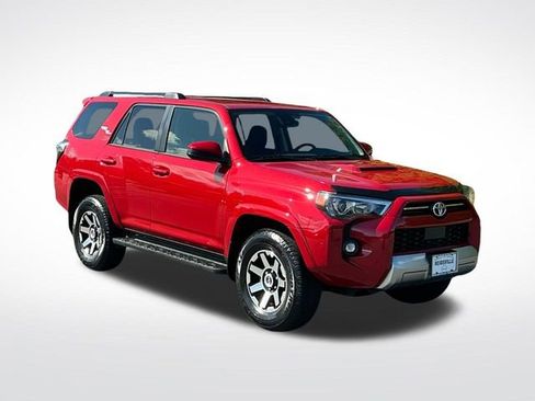 Used 2024 Toyota 4Runner TRD Off-Road AWD/4WD image 9