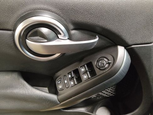 Used 2016 FIAT 500X Trekking image 27