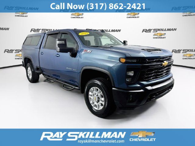 Used 2025 Chevrolet Silverado 2500 LT w/ All Star Edition AWD/4WD image 1