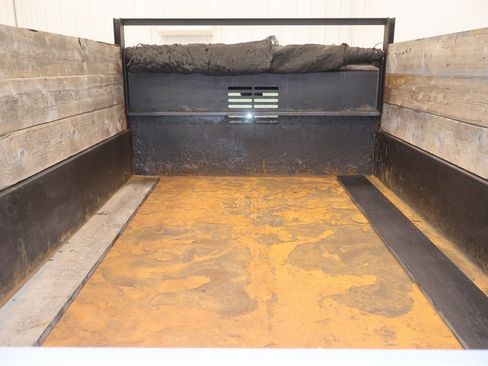 Certified 2017 Ford F550 4x4 Regular Cab Super Duty image 26