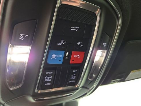 Used 2023 Jeep Grand Cherokee L Laredo AWD/4WD image 28