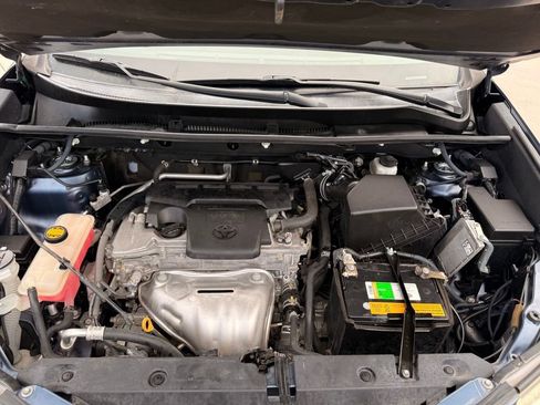Used 2013 Toyota RAV4 Limited AWD/4WD image 27