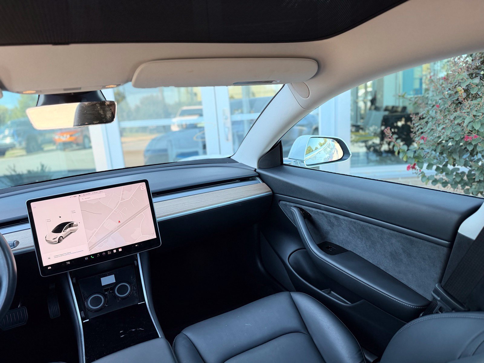 Used 2018 Tesla Model 3 Long Range AWD/4WD image 29