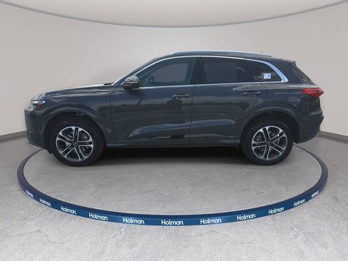 Certified 2025 Audi Q5 Premium w/ Convenience Package AWD/4WD image 8